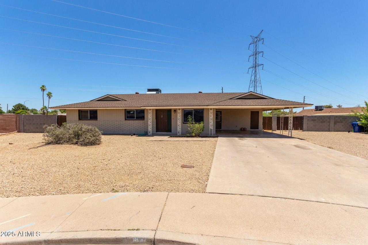1351 E Ellis Cir., Mesa, AZ 85203