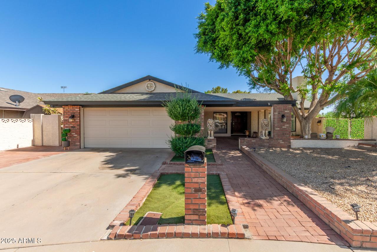 4627 W Laurie Ln., Glendale, AZ 85302