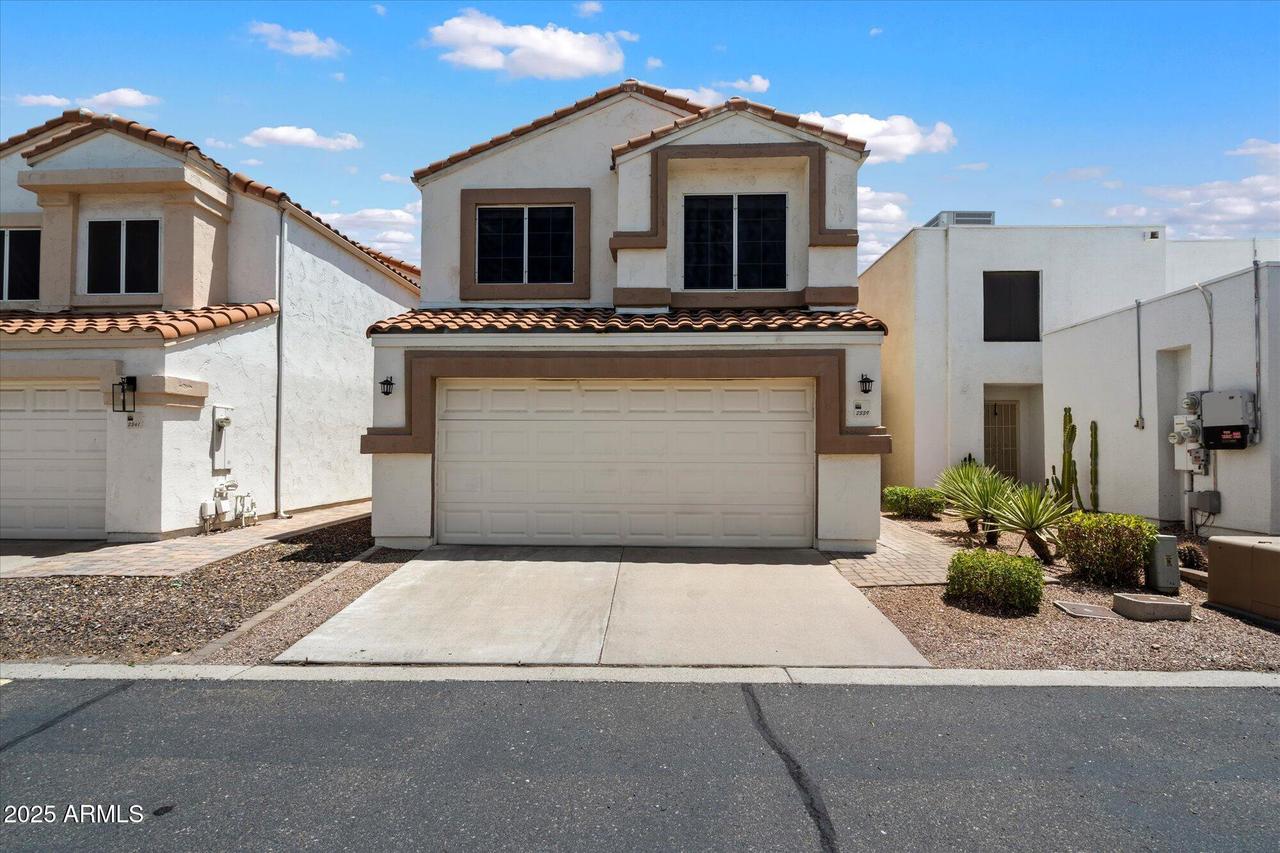 2339 E Evans Dr., Phoenix, AZ 85022
