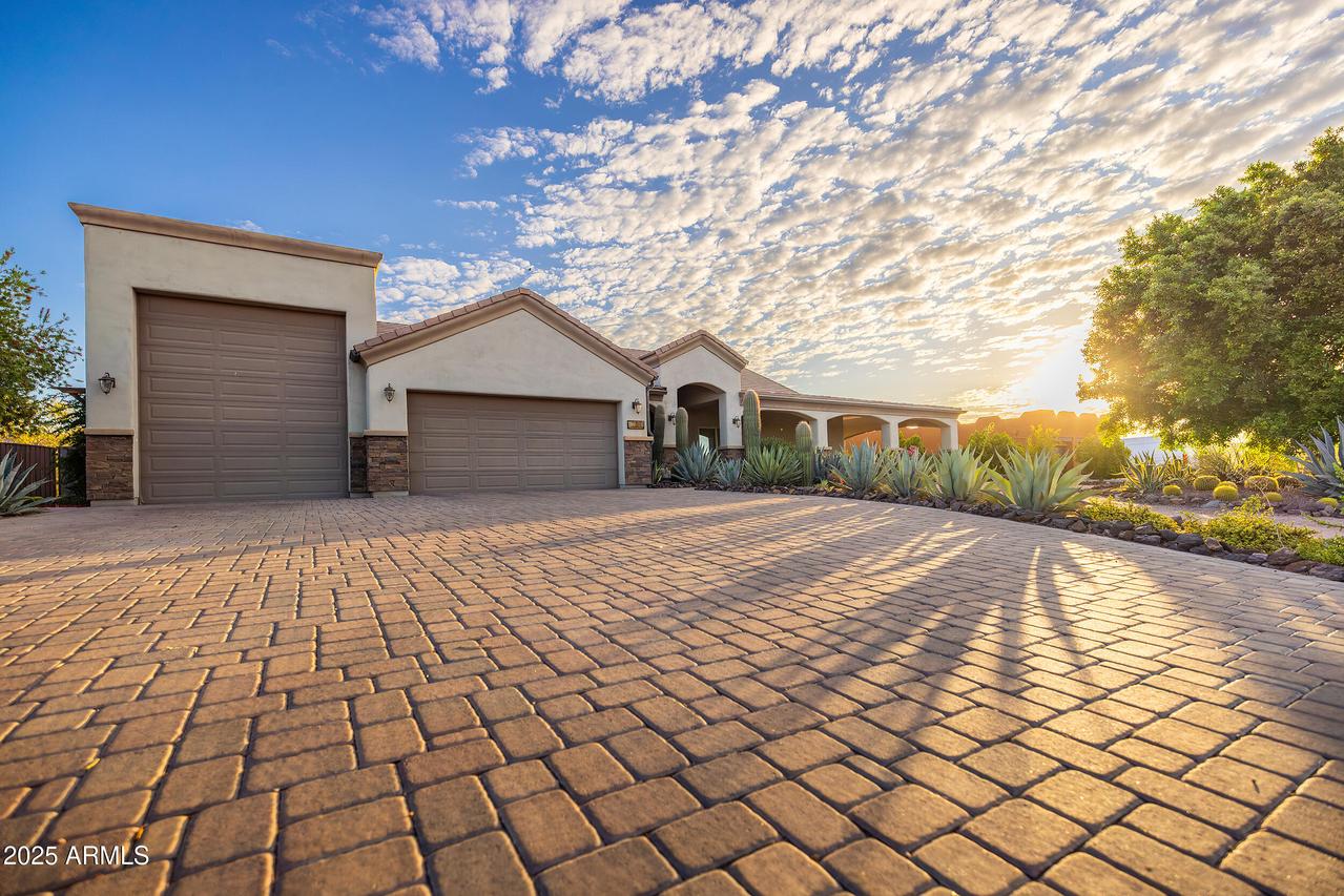 2280 W Mckellips Blvd., Apache Junction, AZ 85120