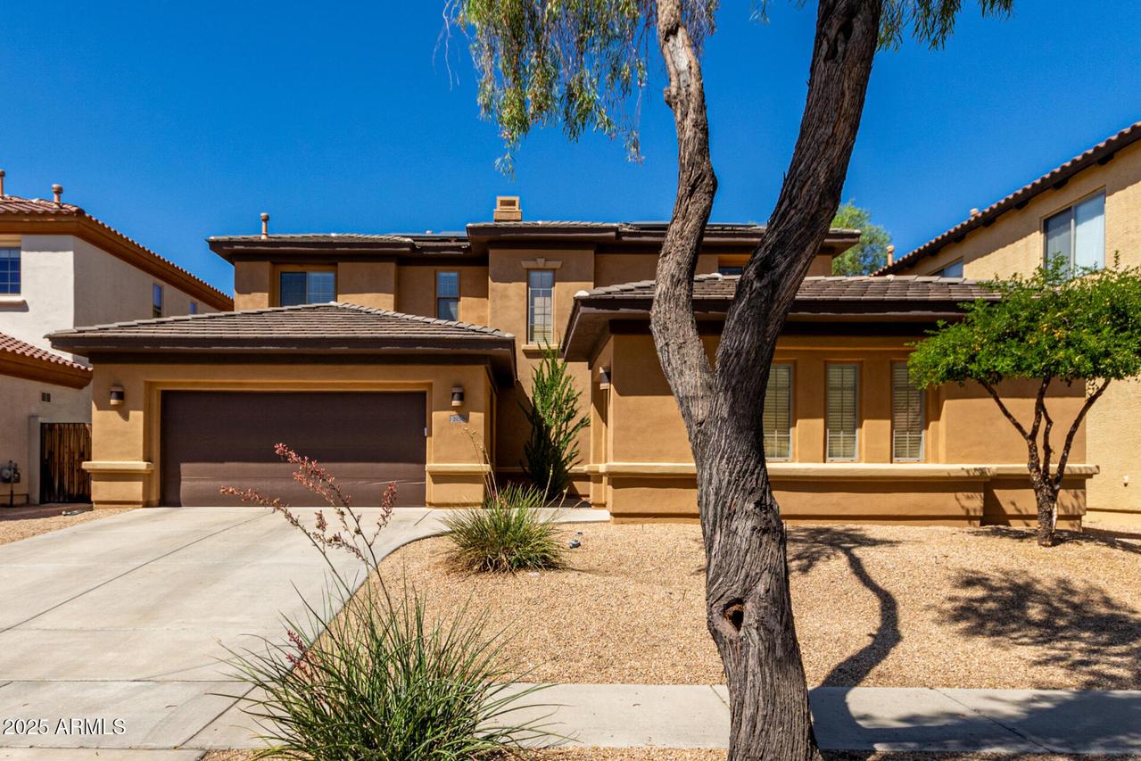 2030 W Whisper Rock Tr., Phoenix, AZ 85085