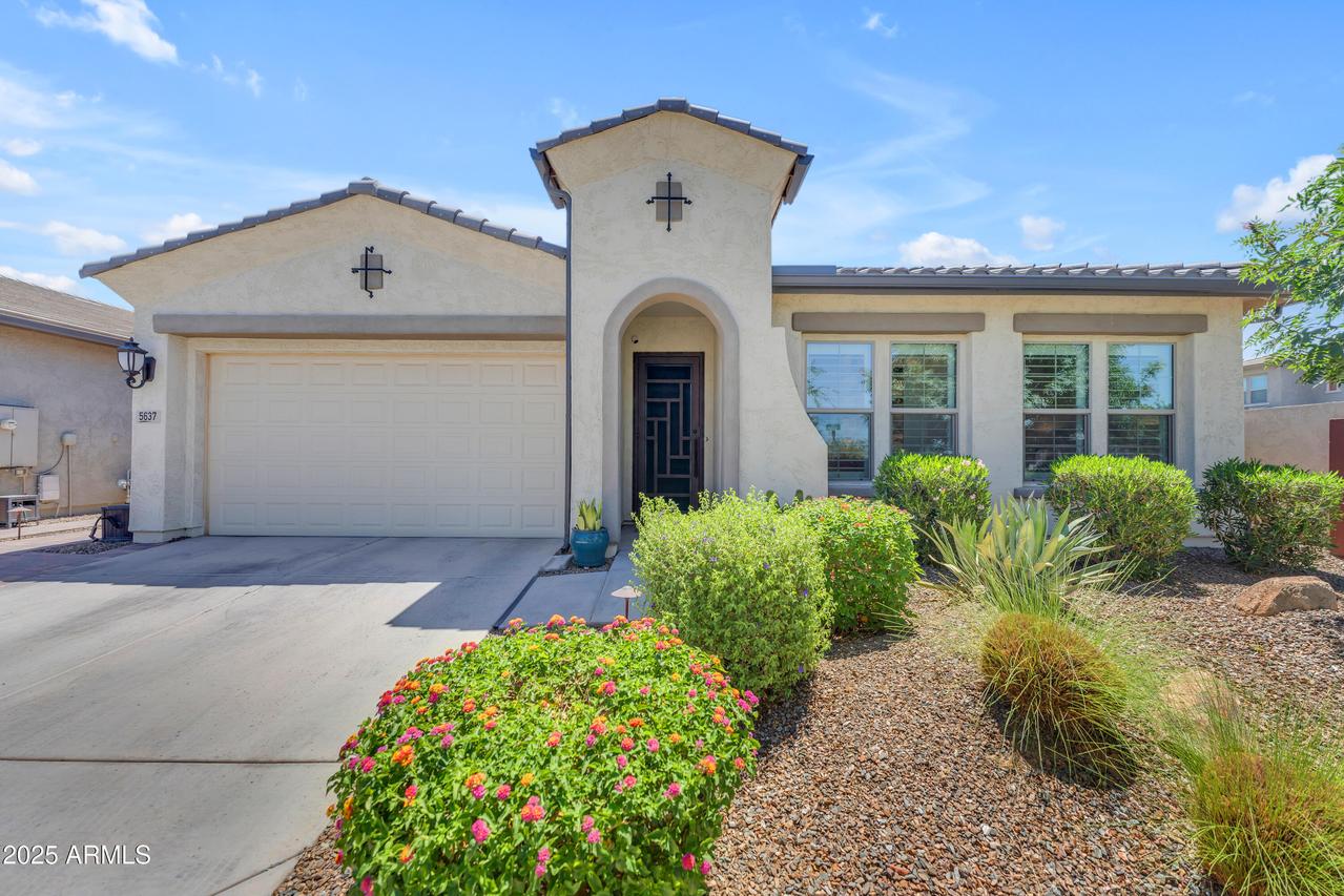 5637 S Parrish, Mesa, AZ 85212