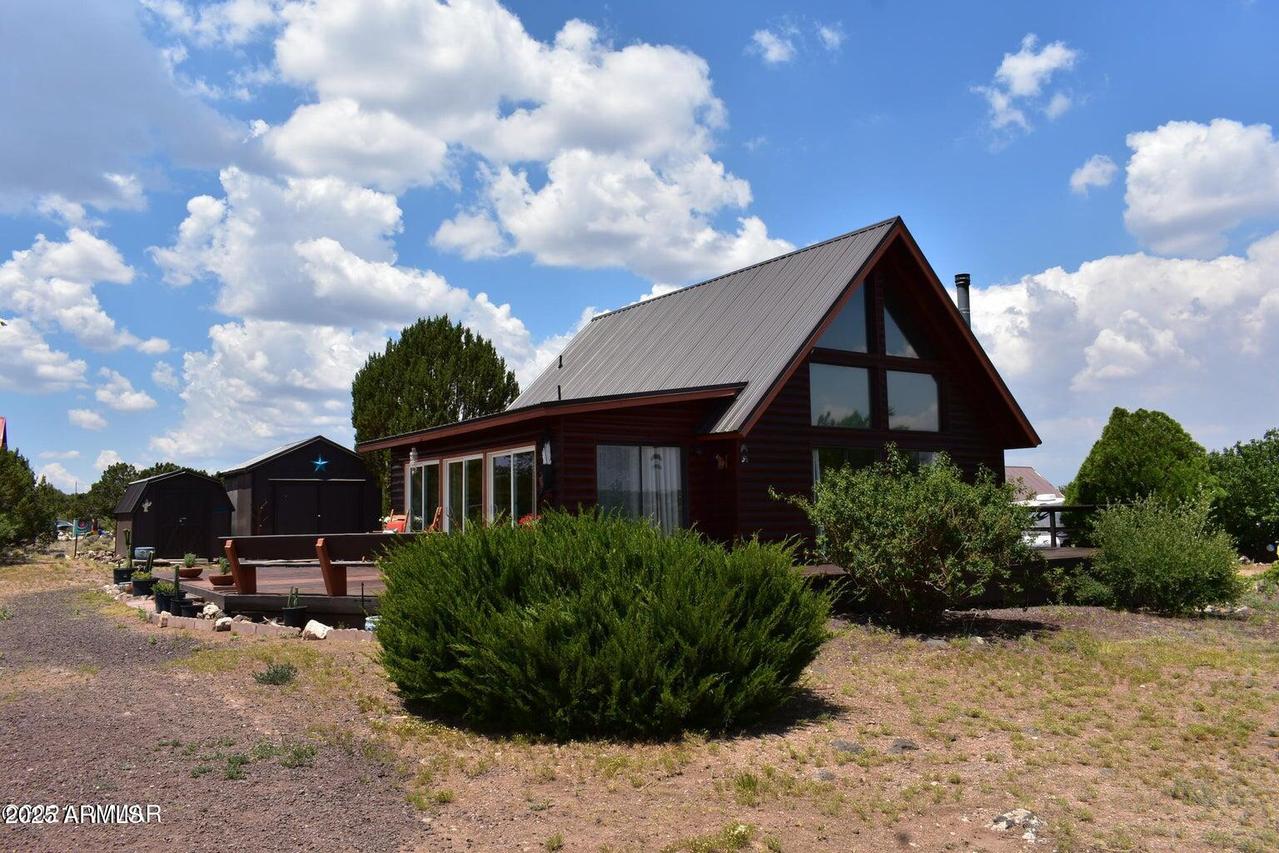 1949 Norton Pl., Show Low, AZ 85901