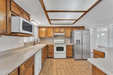 3046 E Dover St., Mesa, AZ 85213