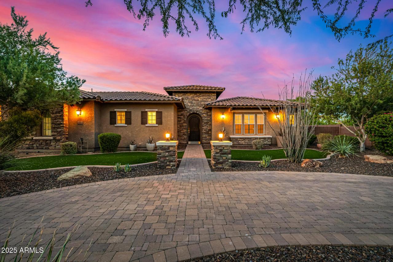 24565 N 78th Ave., Peoria, AZ 85383