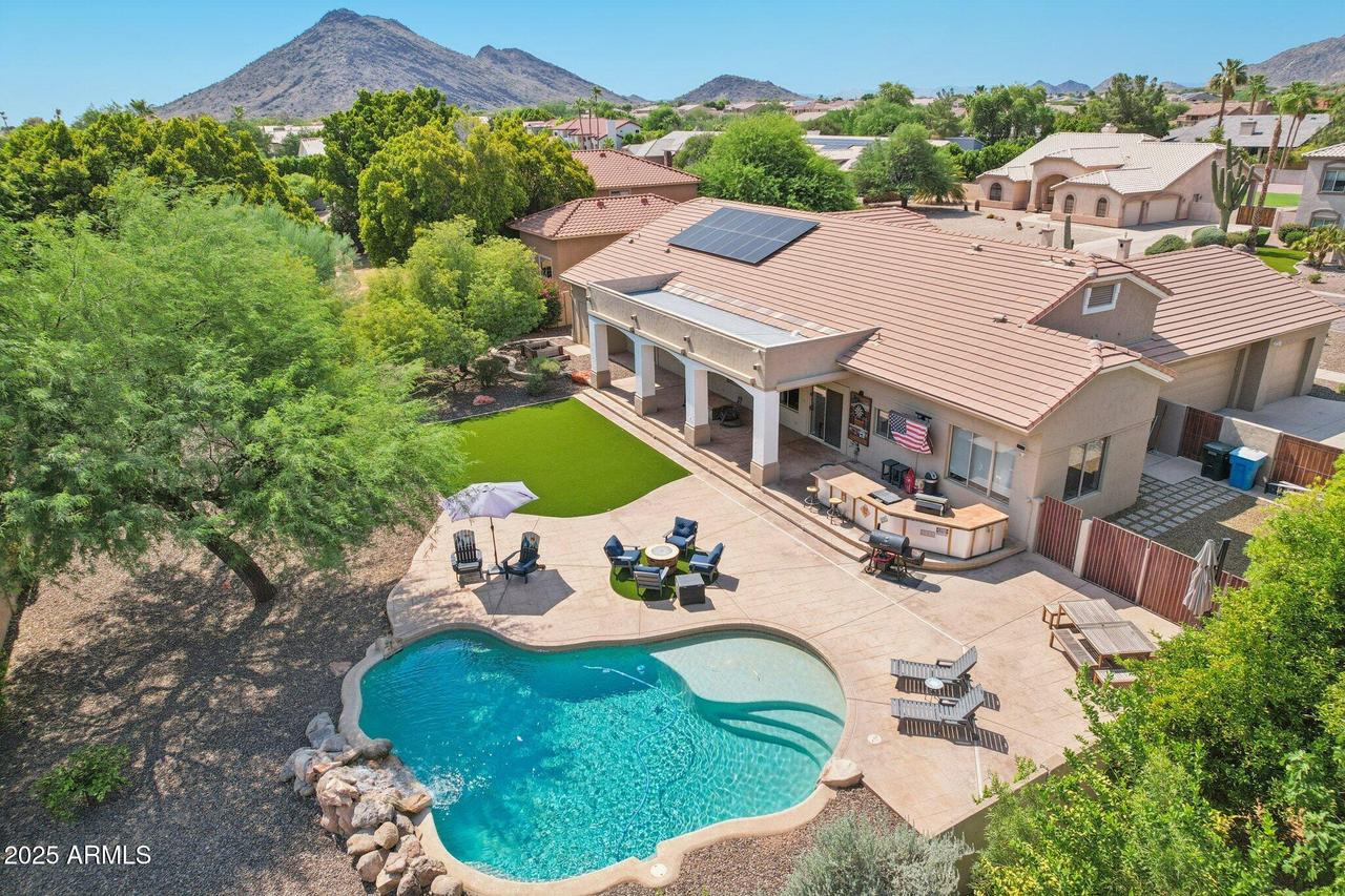 4815 W Saddlehorn Rd., Phoenix, AZ 85083