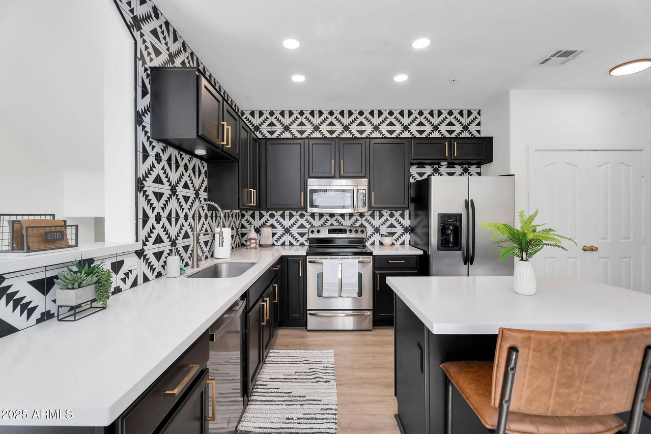 240 W Juniper Ave. #1020, Gilbert, AZ 85233