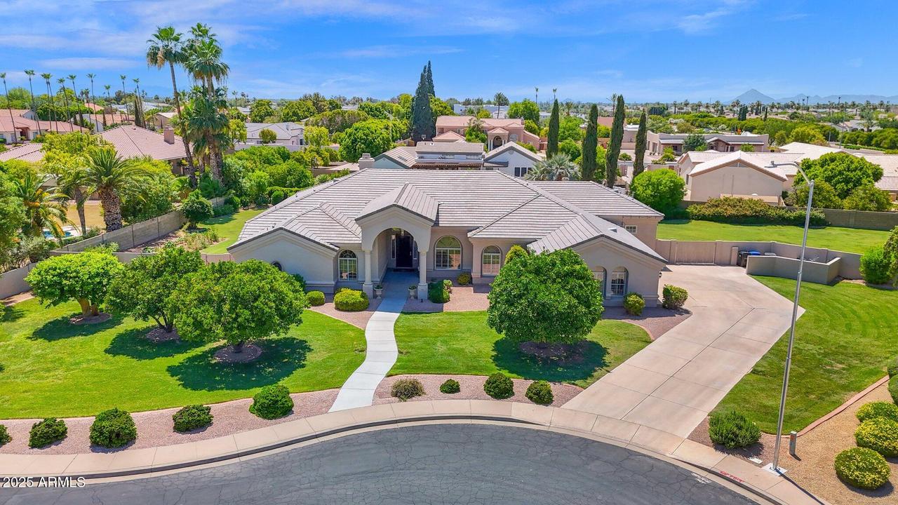 1940 N Stevens Cir., Mesa, AZ 85205
