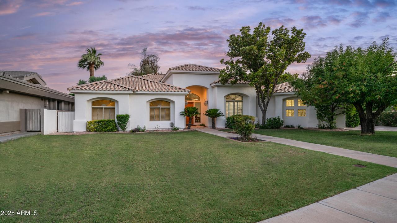 103 W Vista Ave., Phoenix, AZ 85021
