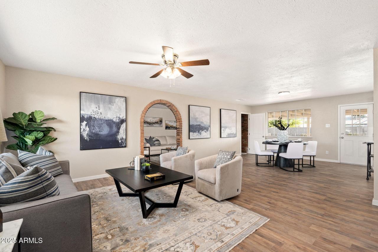 6223 W Earll Dr., Phoenix, AZ 85033