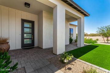 1297 W Lucky Ln., San Tan Valley, AZ 85144