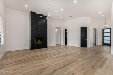 1297 W Lucky Ln., San Tan Valley, AZ 85144
