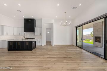 1297 W Lucky Ln., San Tan Valley, AZ 85144