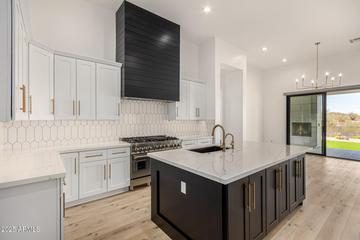 1297 W Lucky Ln., San Tan Valley, AZ 85144