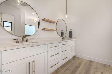 1297 W Lucky Ln., San Tan Valley, AZ 85144