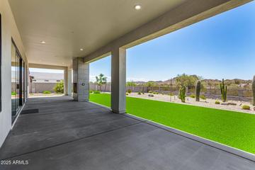 1297 W Lucky Ln., San Tan Valley, AZ 85144