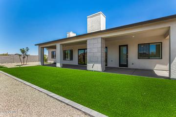 1297 W Lucky Ln., San Tan Valley, AZ 85144