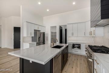 1297 W Lucky Ln., San Tan Valley, AZ 85144