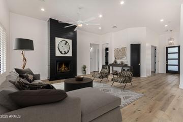 1297 W Lucky Ln., San Tan Valley, AZ 85144