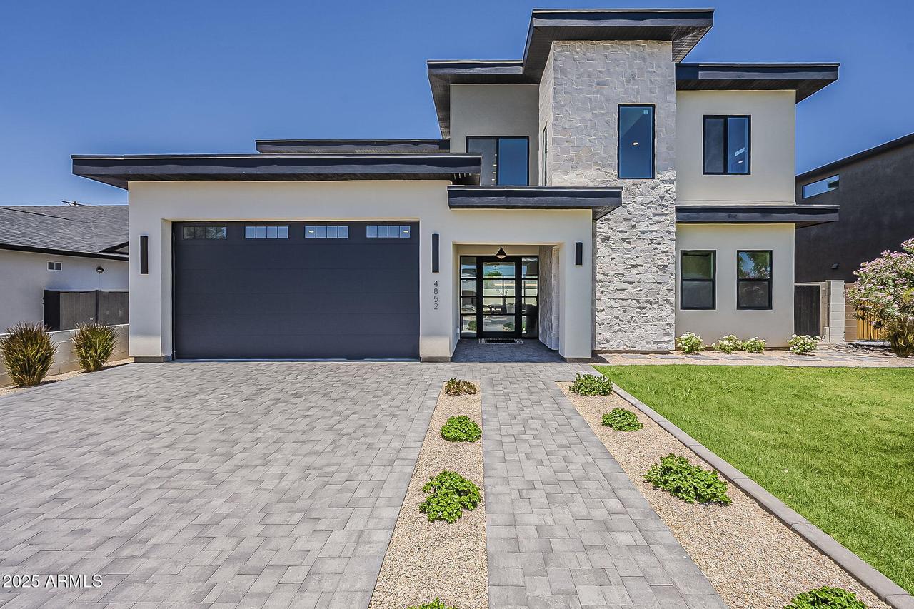 4852 E Piccadilly Rd., Phoenix, AZ 85018