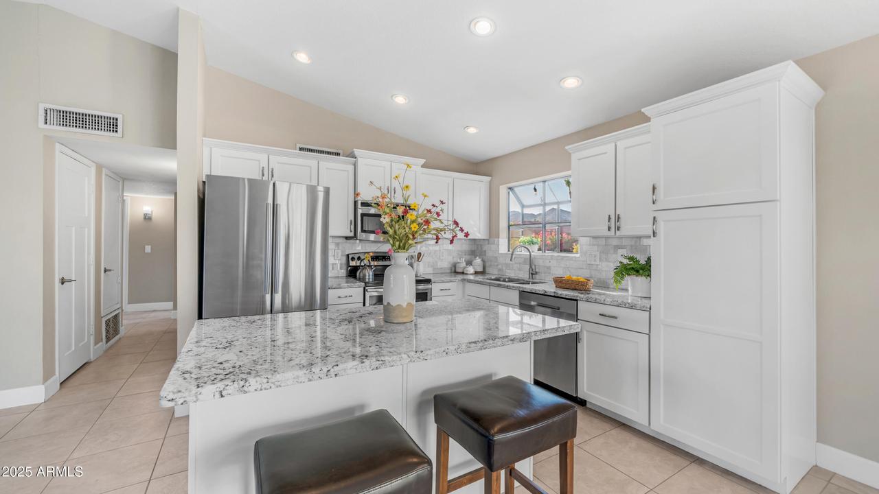 3844 E Shomi St., Phoenix, AZ 85044
