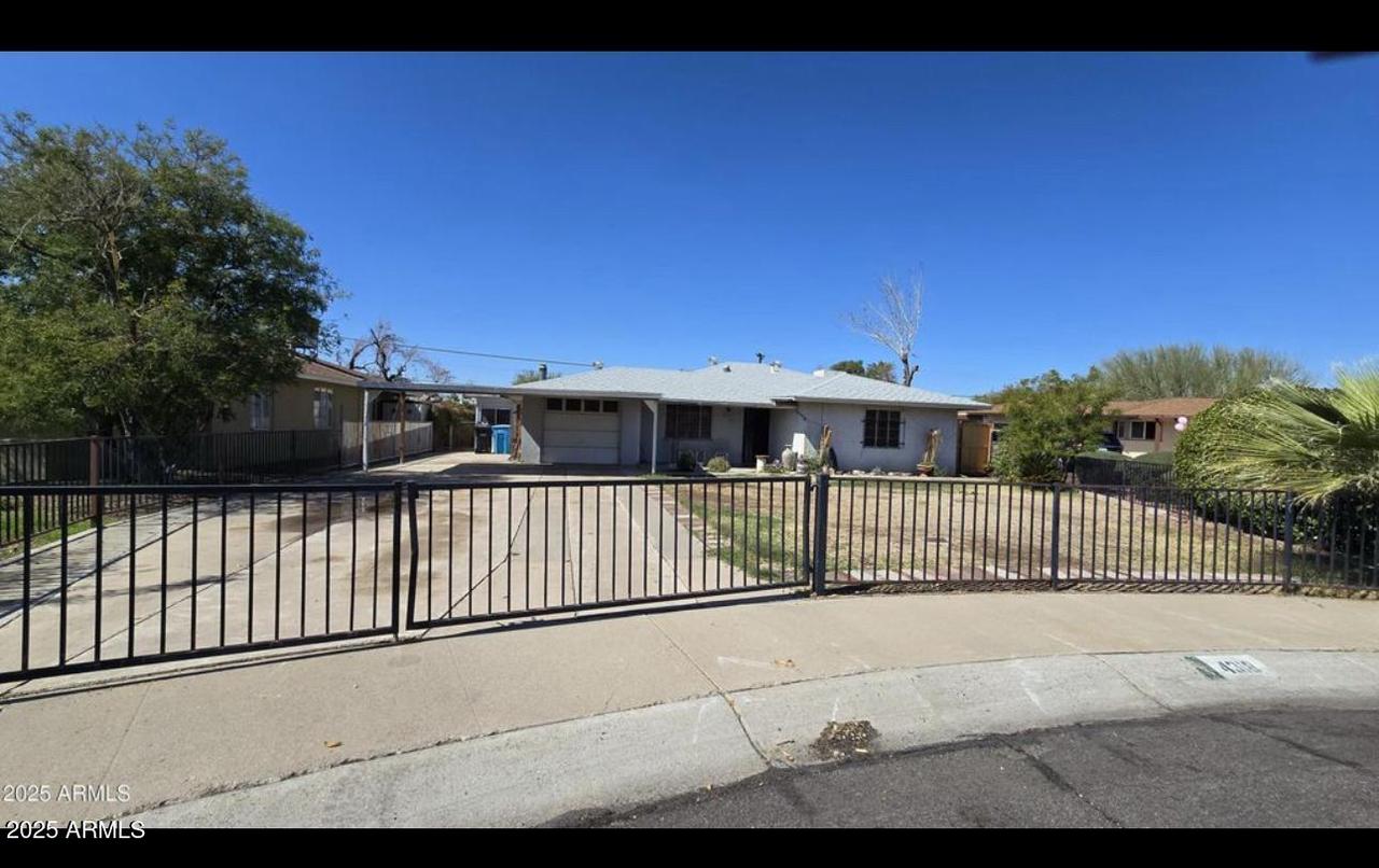 4318 N 16th Ave., Phoenix, AZ 85015