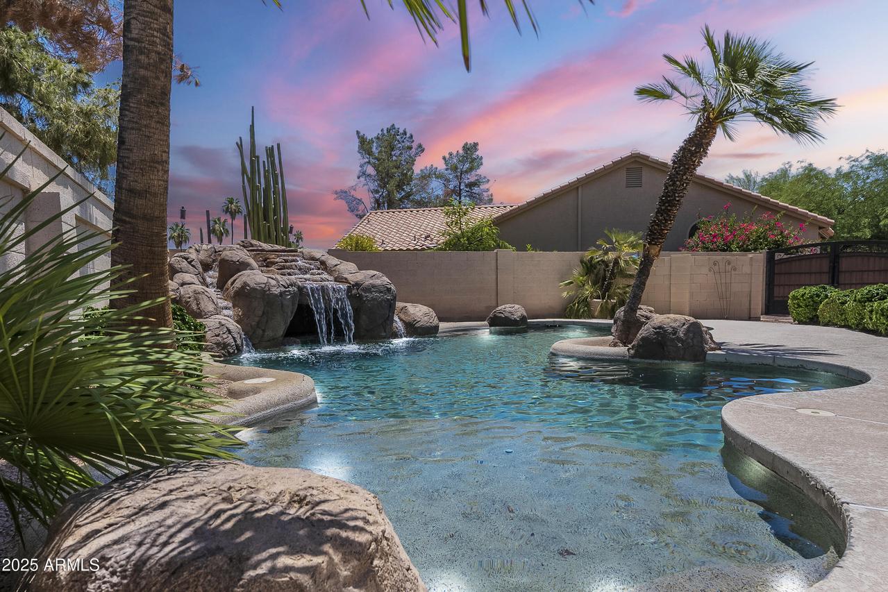 9412 S Palm Dr., Tempe, AZ 85284