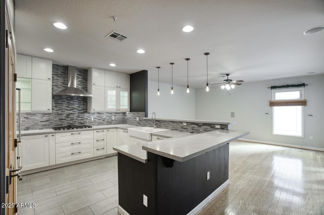 235 W Portland St., Phoenix, AZ 85003