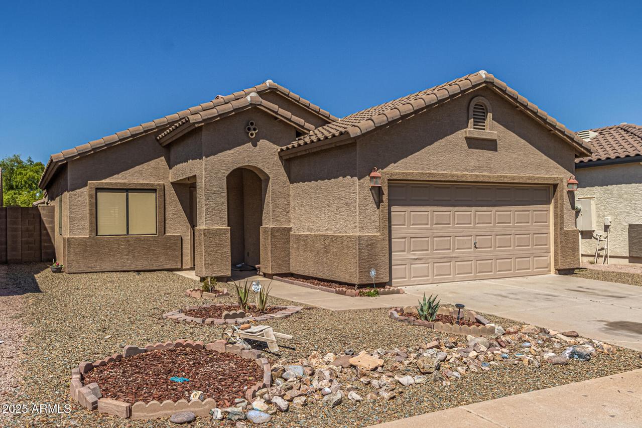 910 W St Anne Ave., Phoenix, AZ 85041