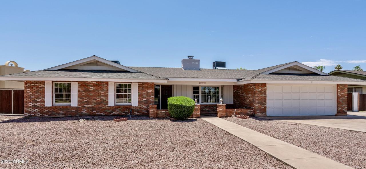 1541 E Glencove St., Mesa, AZ 85203
