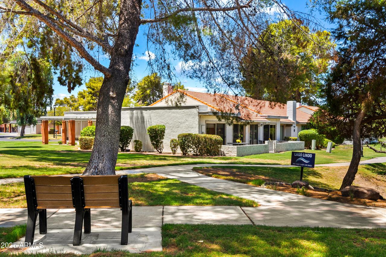 156 Leisure World St., Mesa, AZ 85206