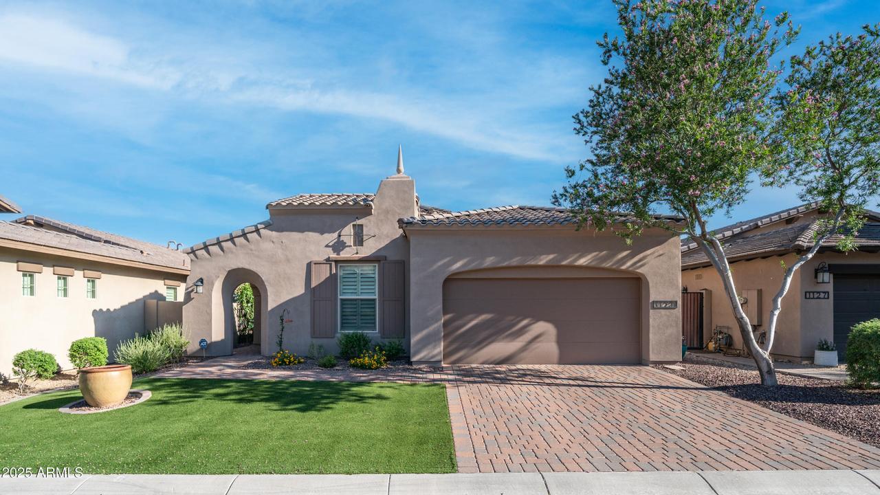 1123 W Thunderhill Dr., Phoenix, AZ 85045