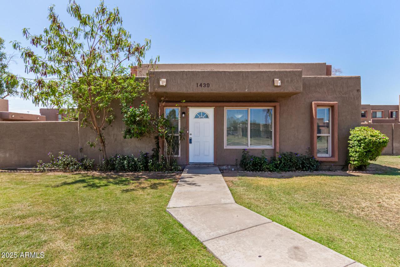 1439 N 53rd Ave., Phoenix, AZ 85043