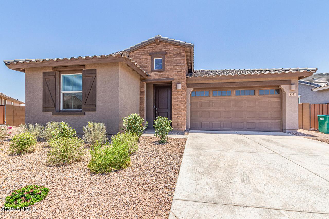 4371 E Enmark Dr., San Tan Valley, AZ 85143