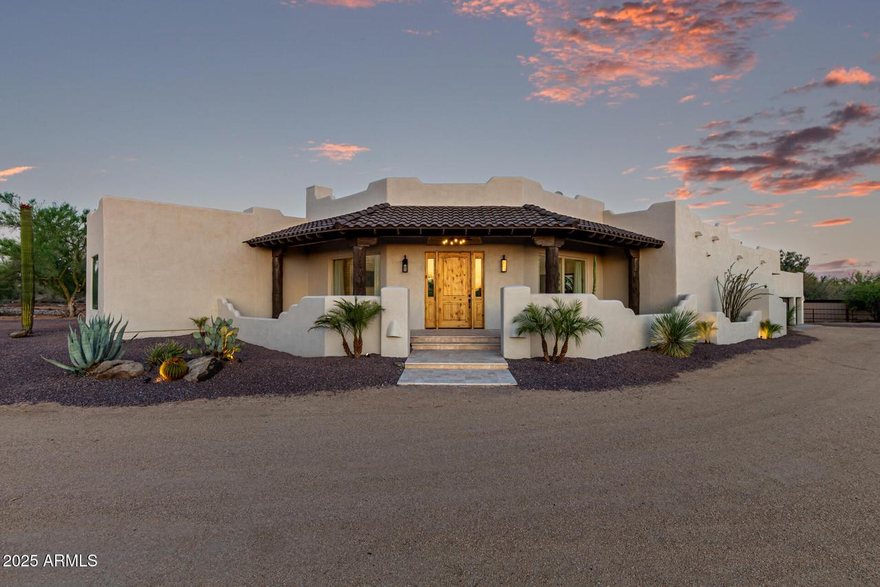 6735 E Dove Valley Rd., Cave Creek, AZ 85331