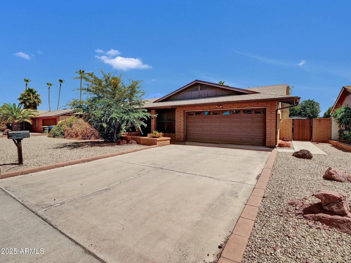4509 E Joan De Arc Ave., Phoenix, AZ 85032
