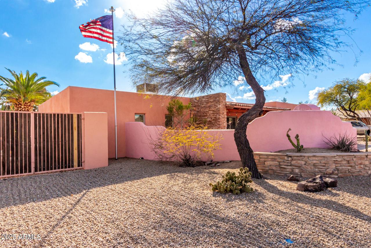 2843 E Captain Dreyfus Ave., Phoenix, AZ 85032