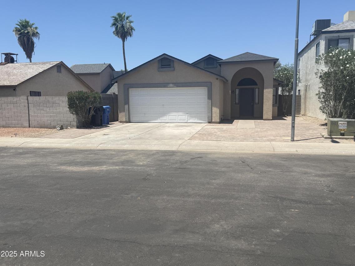 3844 N 88th Ln., Phoenix, AZ 85037