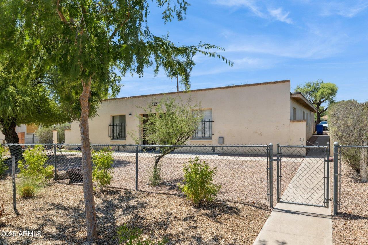 1321 W 5th St., Tempe, AZ 85281