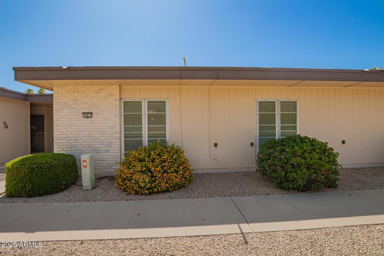 14011 N Palm Ridge Dr., Sun City, AZ 85351