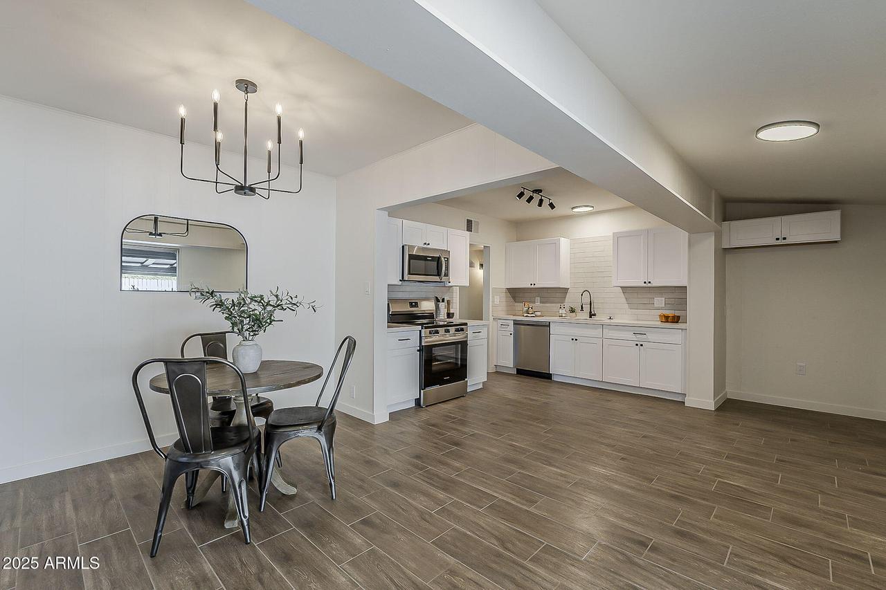 1616 E Pecan Rd., Phoenix, AZ 85040