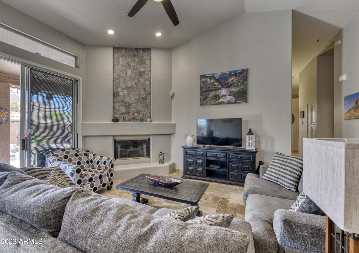 9407 E Maple Dr., Scottsdale, AZ 85255