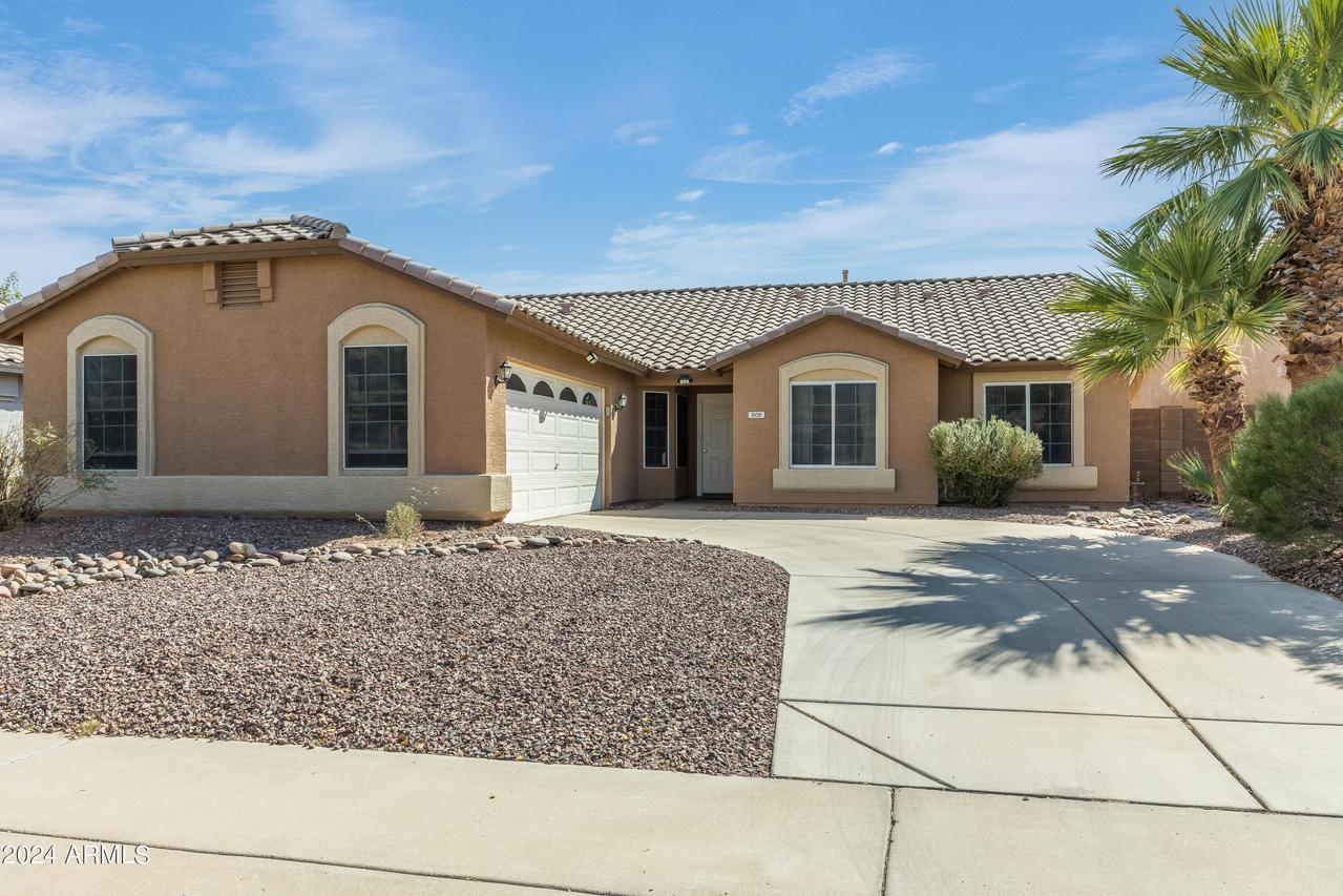 909 E Harwell Rd., Phoenix, AZ 85042