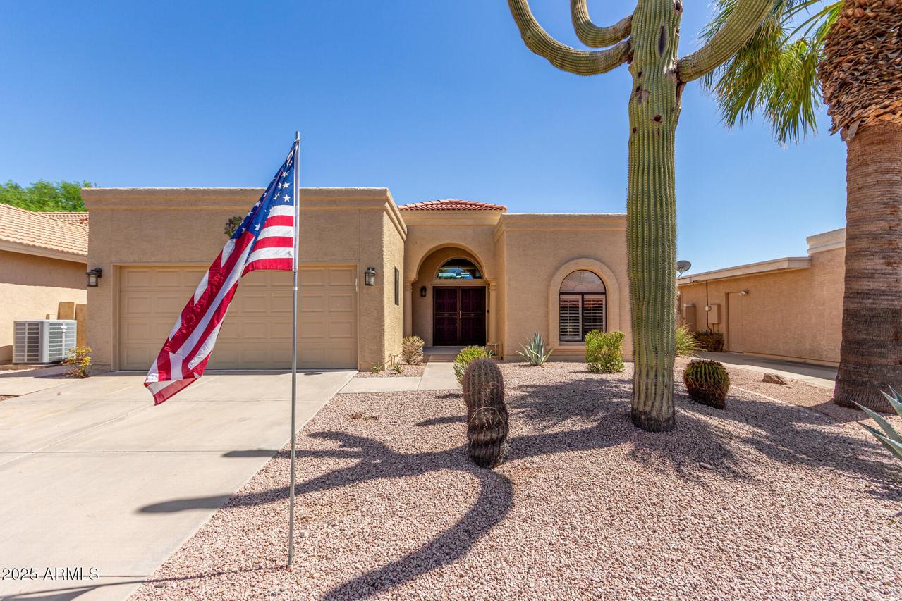 10625 E Navajo Pl., Sun Lakes, AZ 85248