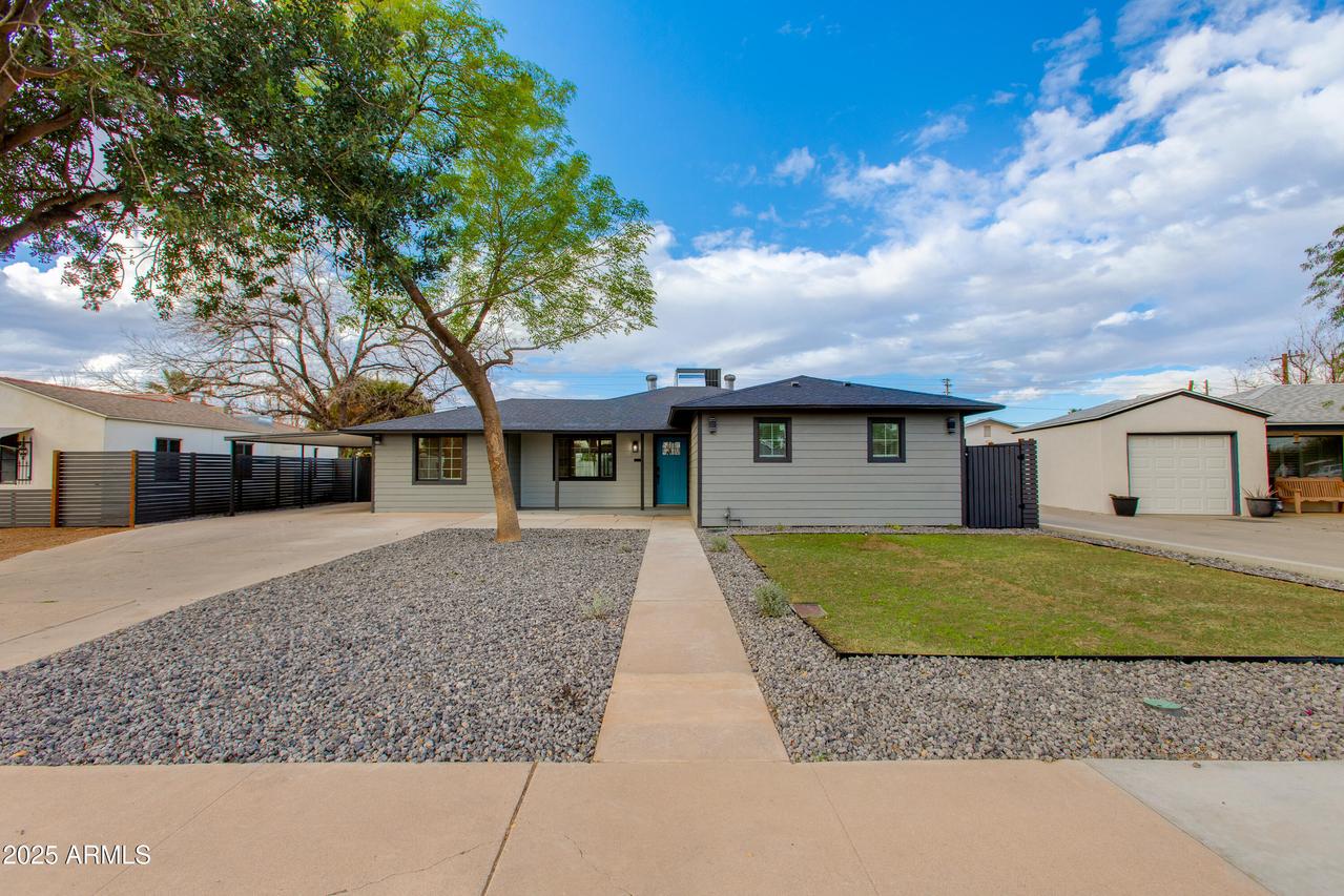 1530 W Glenrosa Ave., Phoenix, AZ 85015