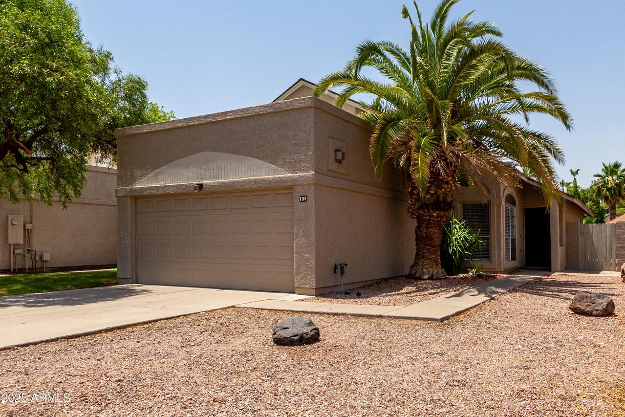 708 N Country Club Way, Chandler, AZ 85226