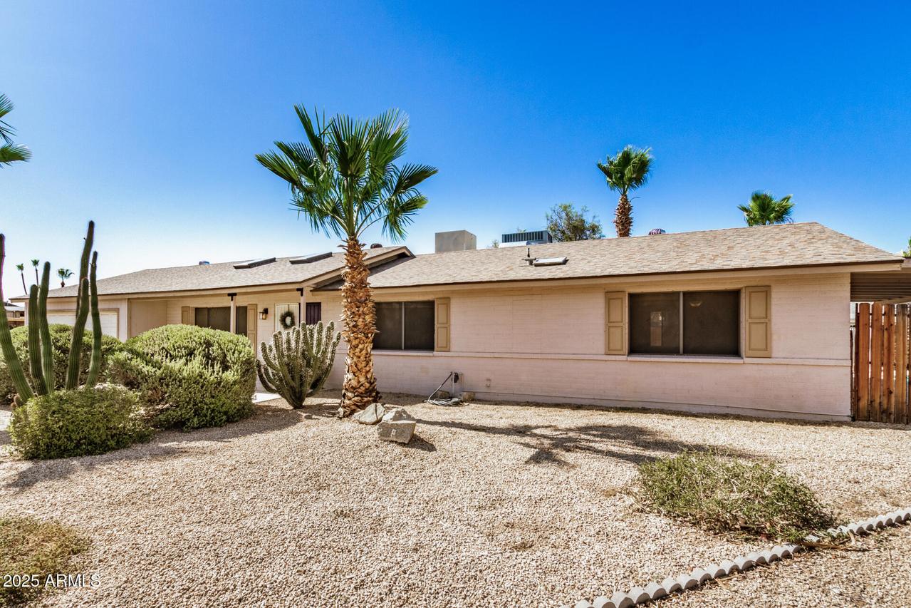 2018 W Taro Ln., Phoenix, AZ 85027