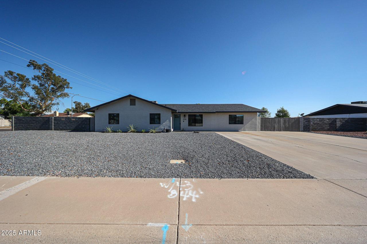 4755 E Gary St., Mesa, AZ 85205