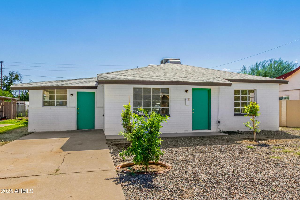 1527 W Roma Ave., Phoenix, AZ 85015