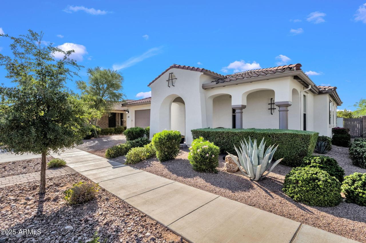 10328 E Tillman Ave., Mesa, AZ 85212